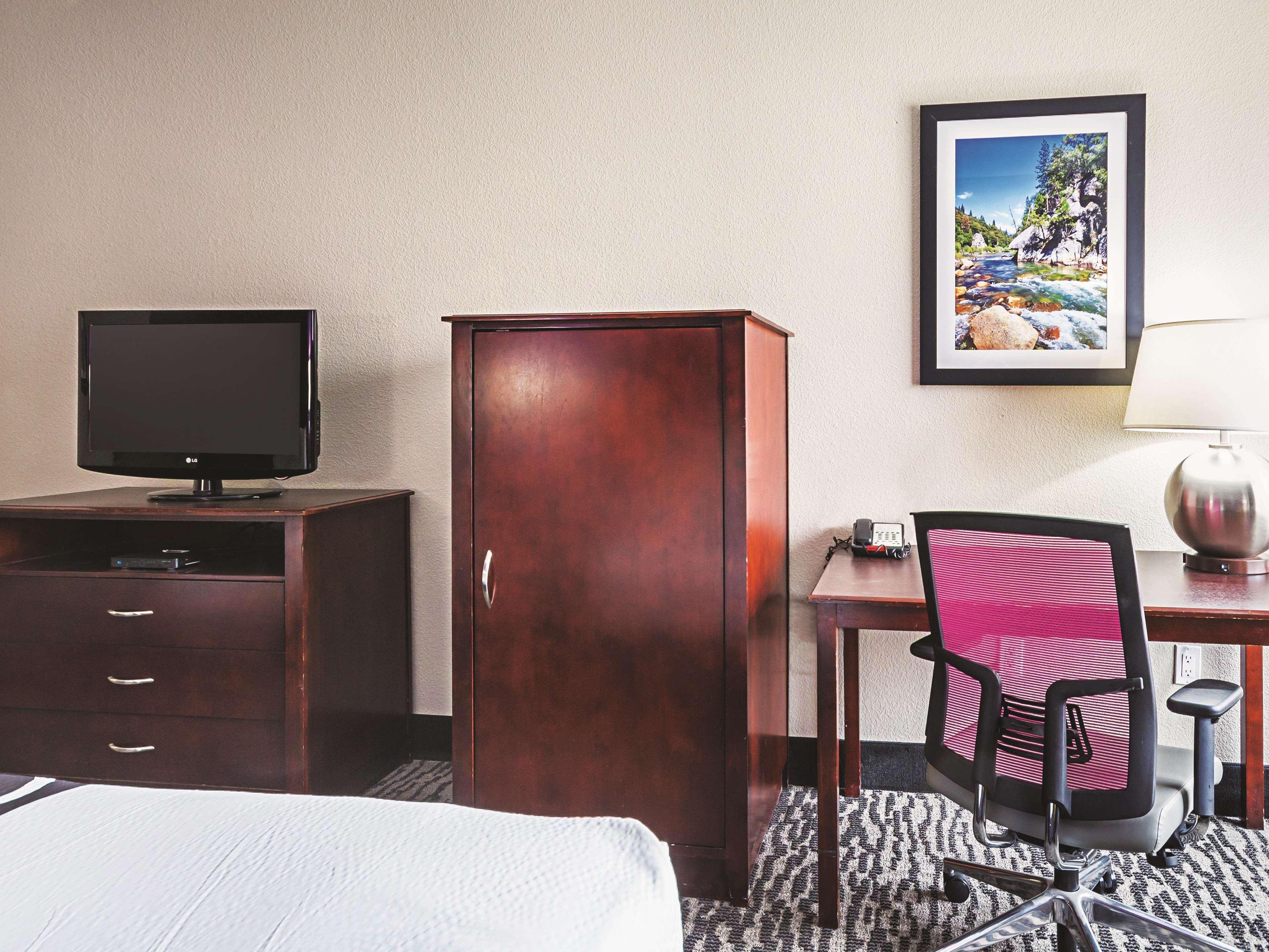 La Quinta By Wyndham Fresno Northwest Hotel Bagian luar foto