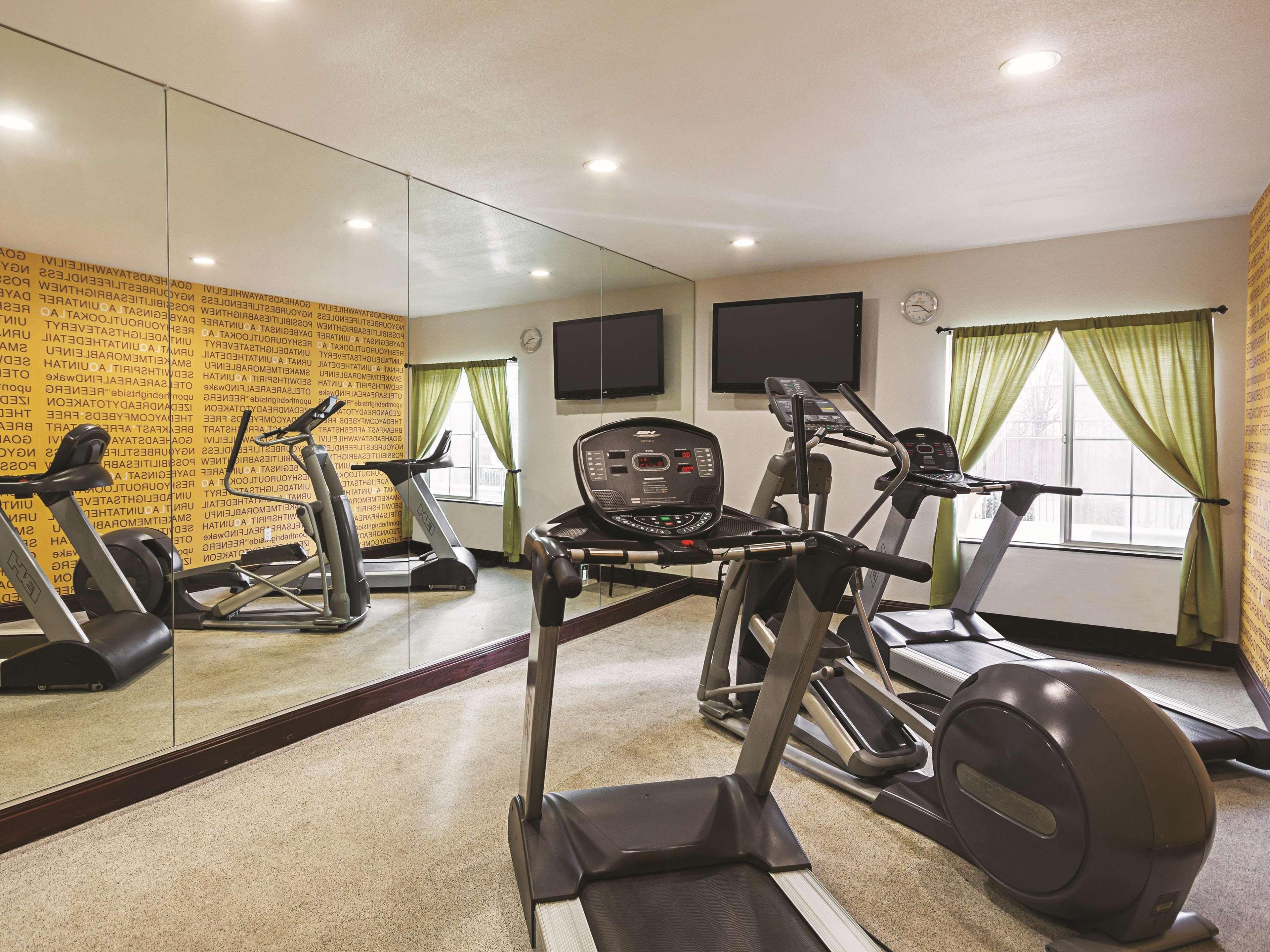 La Quinta By Wyndham Fresno Northwest Hotel Bagian luar foto