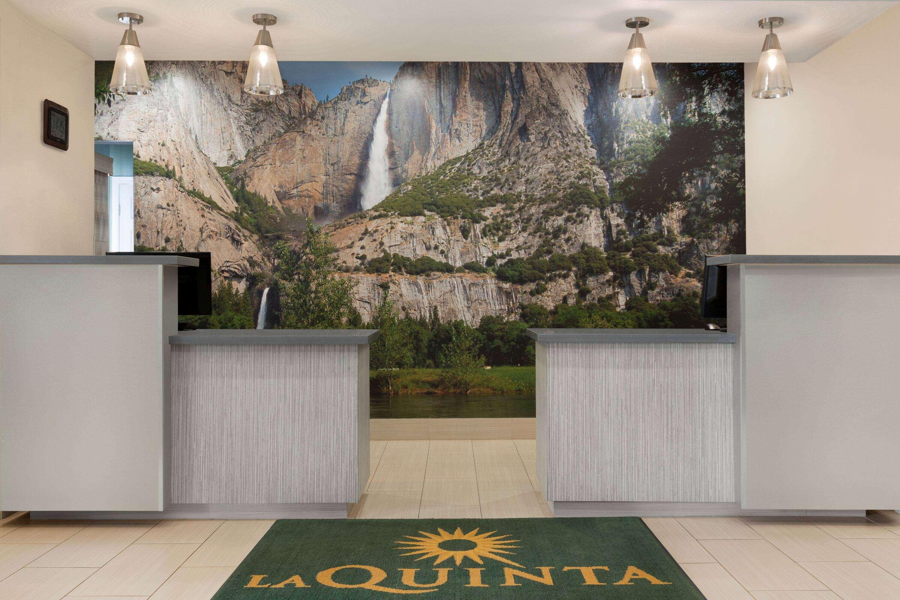 La Quinta By Wyndham Fresno Northwest Hotel Bagian luar foto